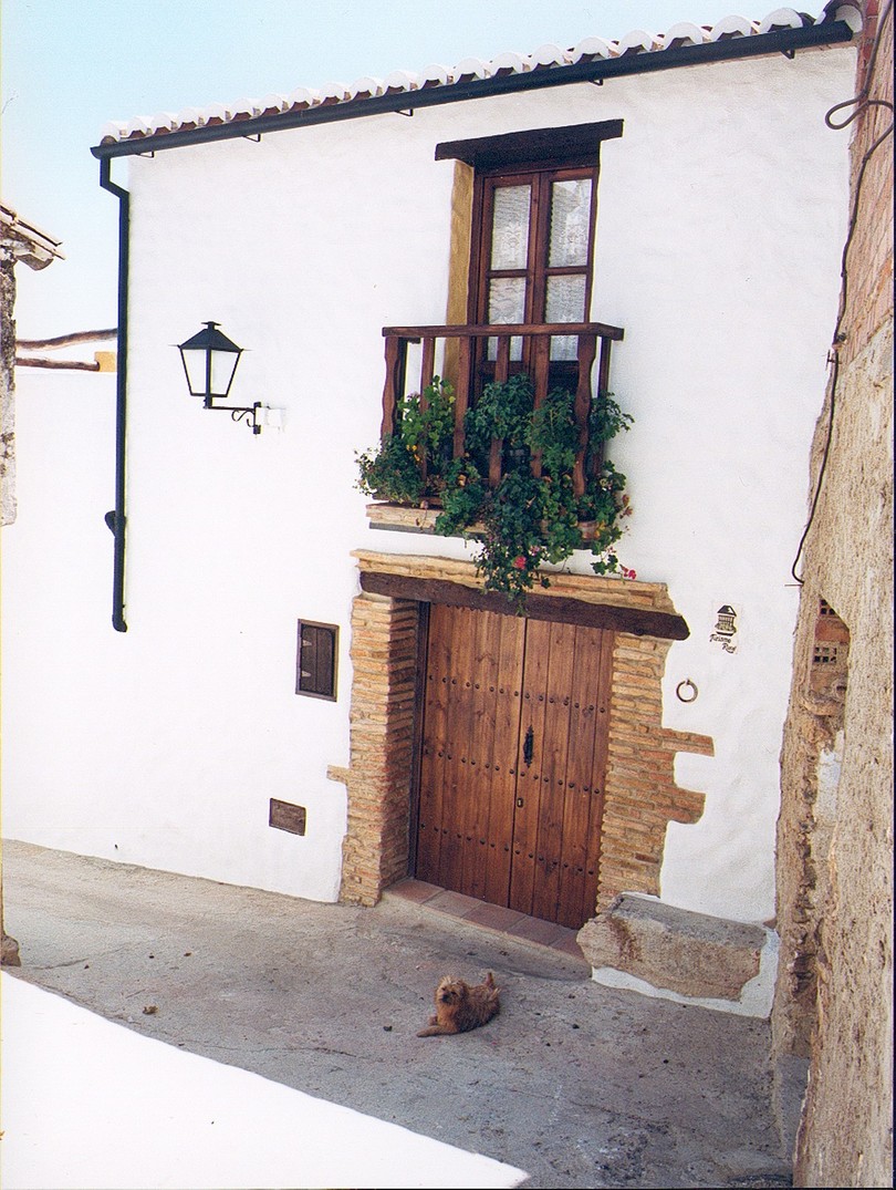 Located in the old town of Algatocín Serrania de Ronda.