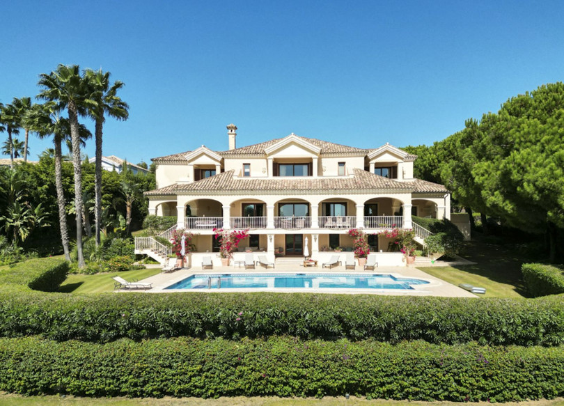 Sotogrande Alto, Costa del Sol, Cádiz, Spain - Villa - Detached