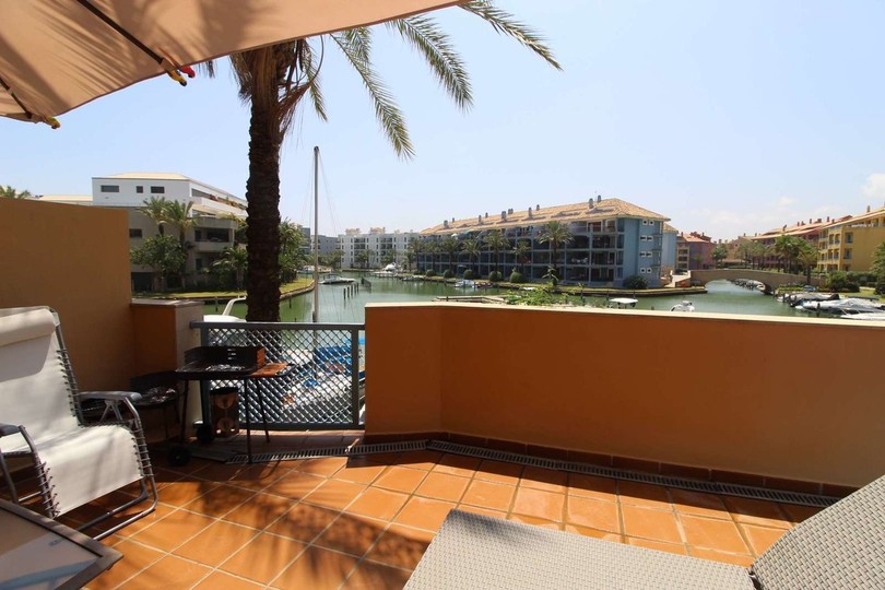 Sotogrande - this apartment impresses with its fantastic location and the comfortable size.