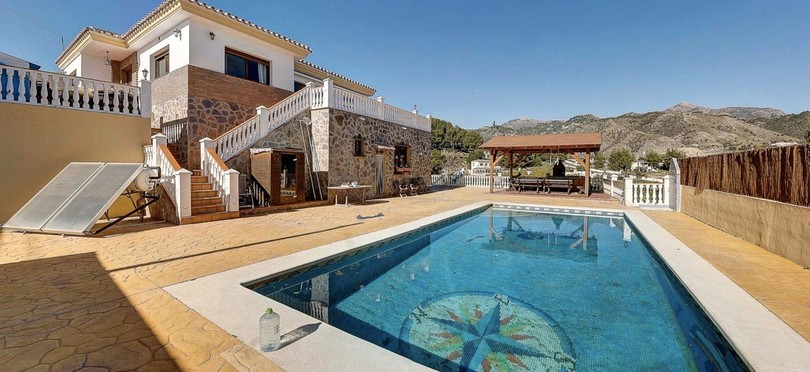 Nerja, Costa del Sol East, Málaga, Spain - Villa - Detached