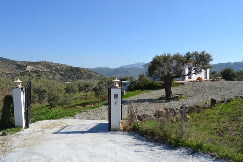 This lovely south west facing Finca set in the foothills of the Sierra de las Nieves *Snow Mountains* offering outstanding views over the Andalucia...