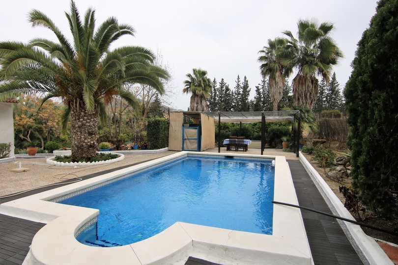 Nice Hacienda next to the Cártama-Coin highway.