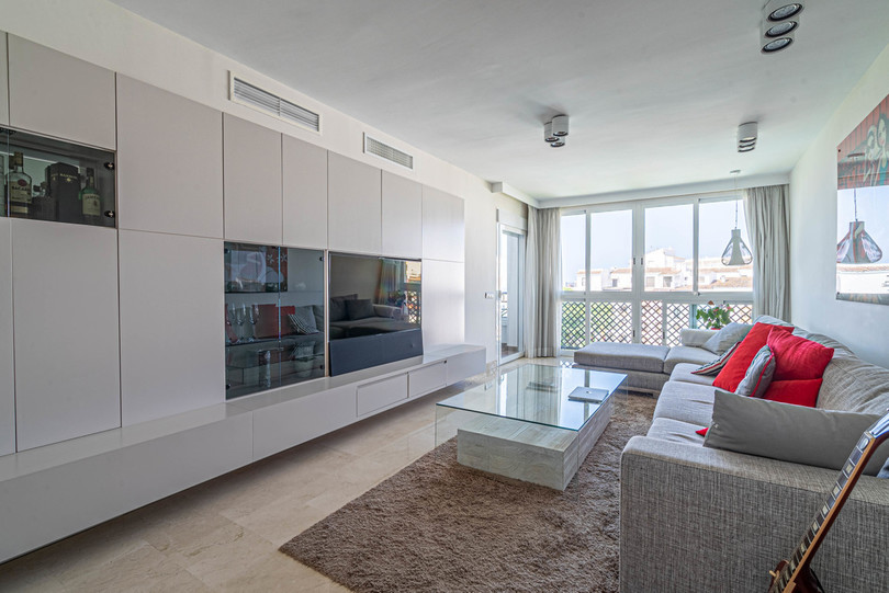 A luxury penthouse in the heart of Puerto Banus.