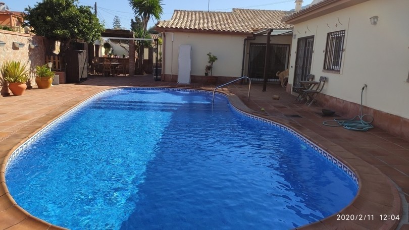 Villa in Alhaurin de la Torre located in a privileged environment.