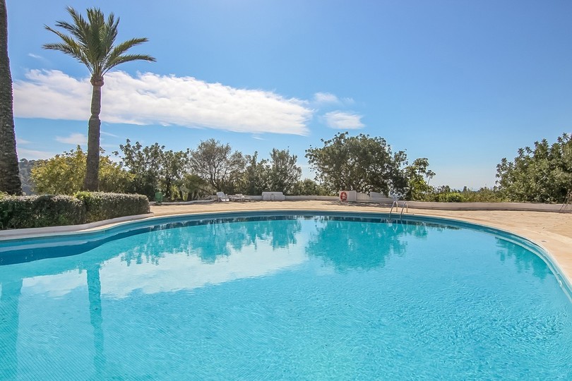 "Beautiful semidetached villa located in a quiet urbanization.