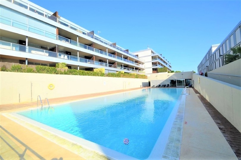 FANTASTIC MODERN APARTMENT WITH VIEWS TO THE MEDITERRANEAN SEA, PRIVATE TERRACE AND GARDEN, Groundfloor property on an elevated southfacing positio...
