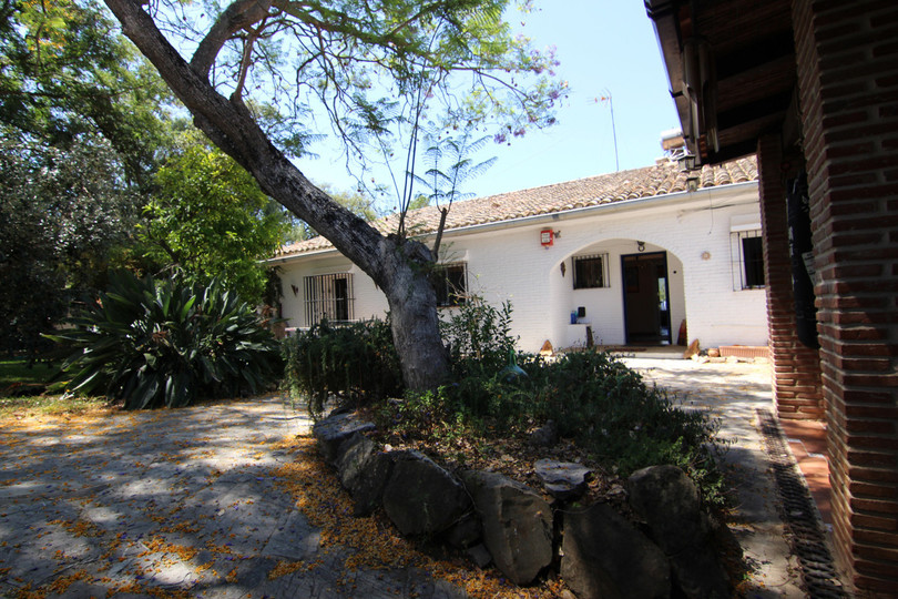 Los Barrios, Costa del Sol, Cádiz, Spain - Villa - Finca