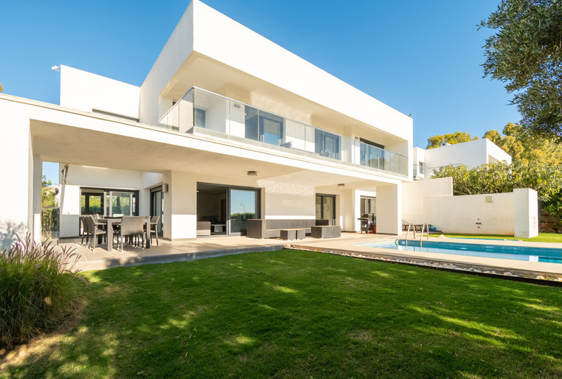 La Duquesa, Costa del Sol, Málaga, Spain - Villa - Detached