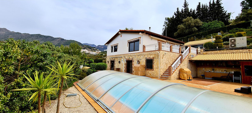 For sale is a well maintained finca with house, pool and orchard in the immediate vicinity of the village of Frigiliana and only 4 minutes away fro...