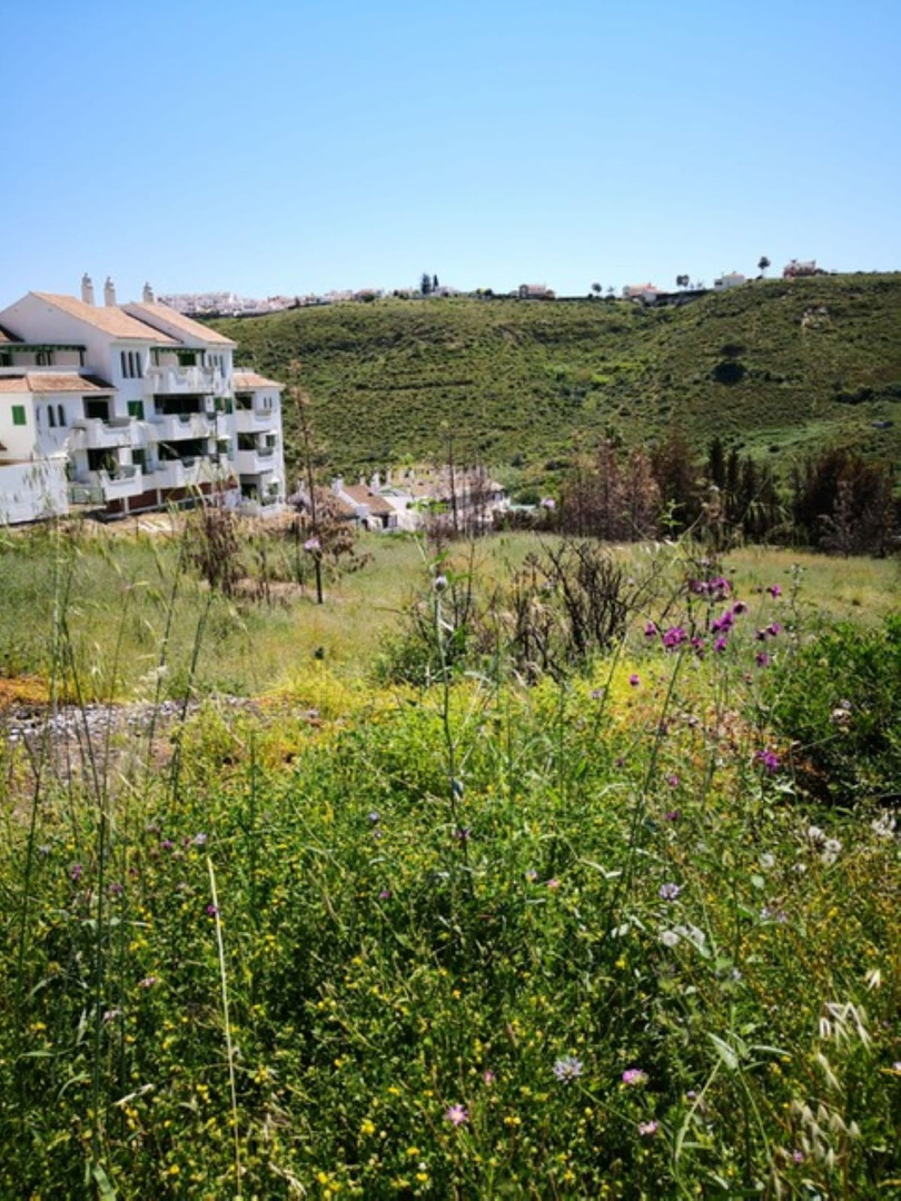 AMAZING PLOT of 8.000m2!!!
