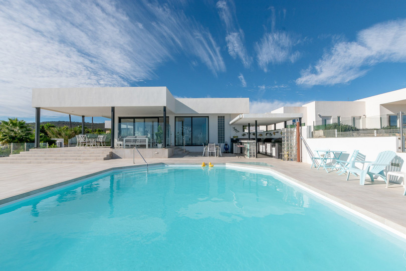 Manilva, Costa del Sol, Málaga, Spain - Villa - Detached
